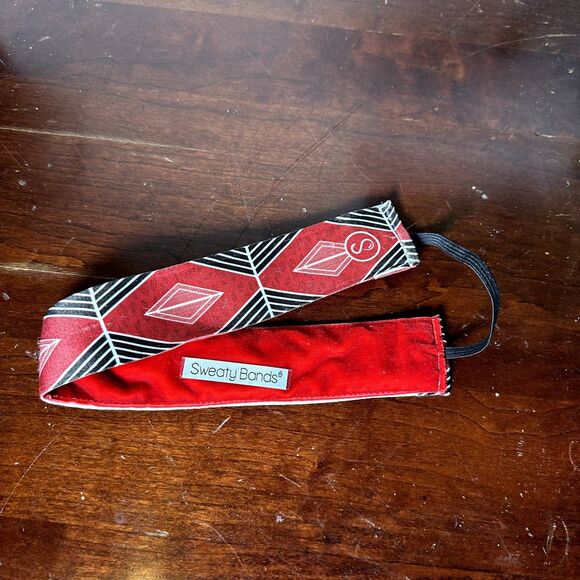 Sweaty Bands Non-Slip Athletic Headband | Red and Black Geometric Design - Picture 2 of 2